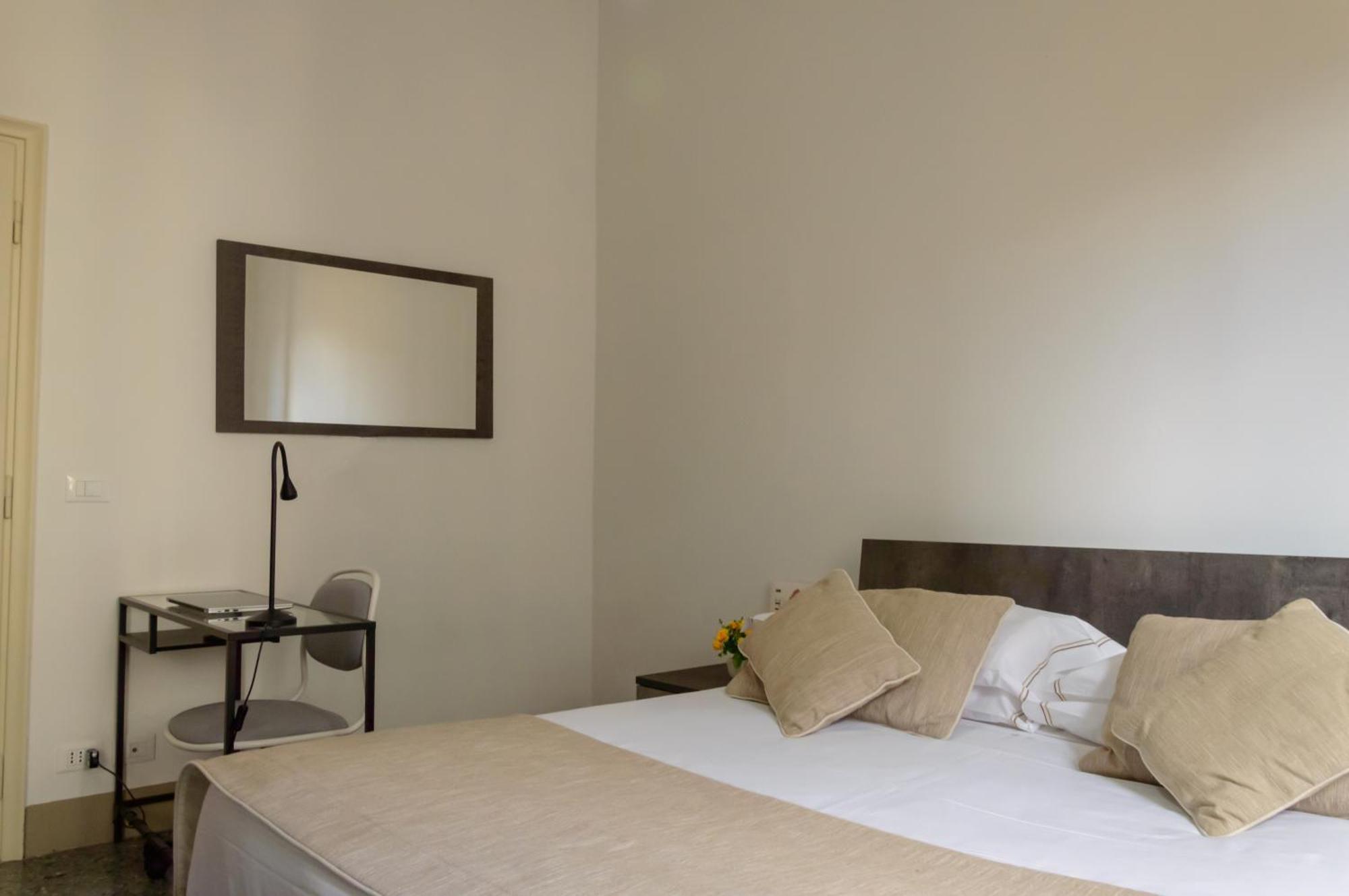 Homelink Firenze - Charlotte Εξωτερικό φωτογραφία